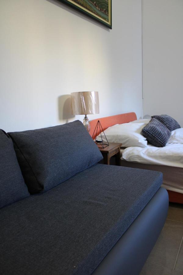 Studio Apartman Hinko Dakovo Exterior foto